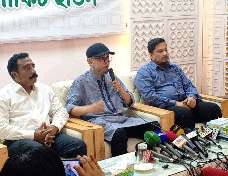 ‘ফ্যাসিস্টের প্রতিকৃতি’ যারা পুড়িয়েছে তাদের আইনের আওয়তায় আনা হবে: ফারুকী